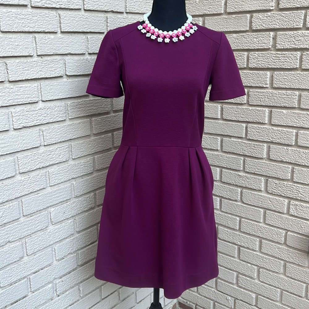 Cute fall dress in excellent condition.